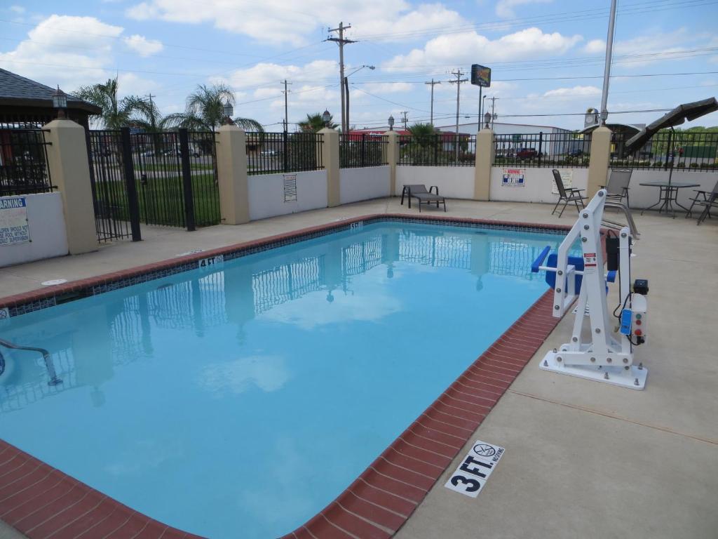 Executive Inn & Suites West Columbia Exterior foto